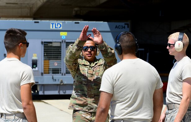 372nd TRS Det. 21: Training future U-2 crew chiefs