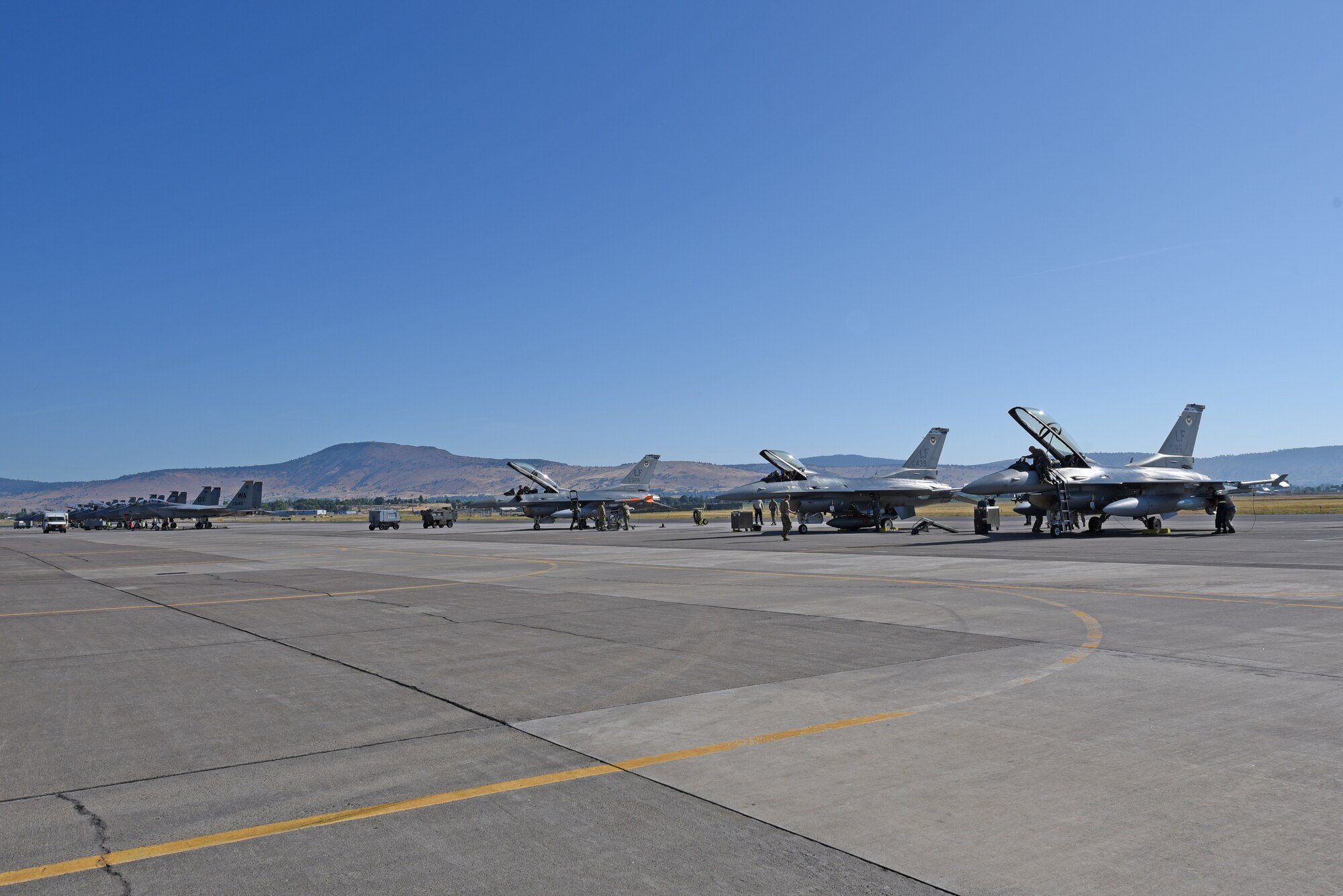 Luke AFB F16s