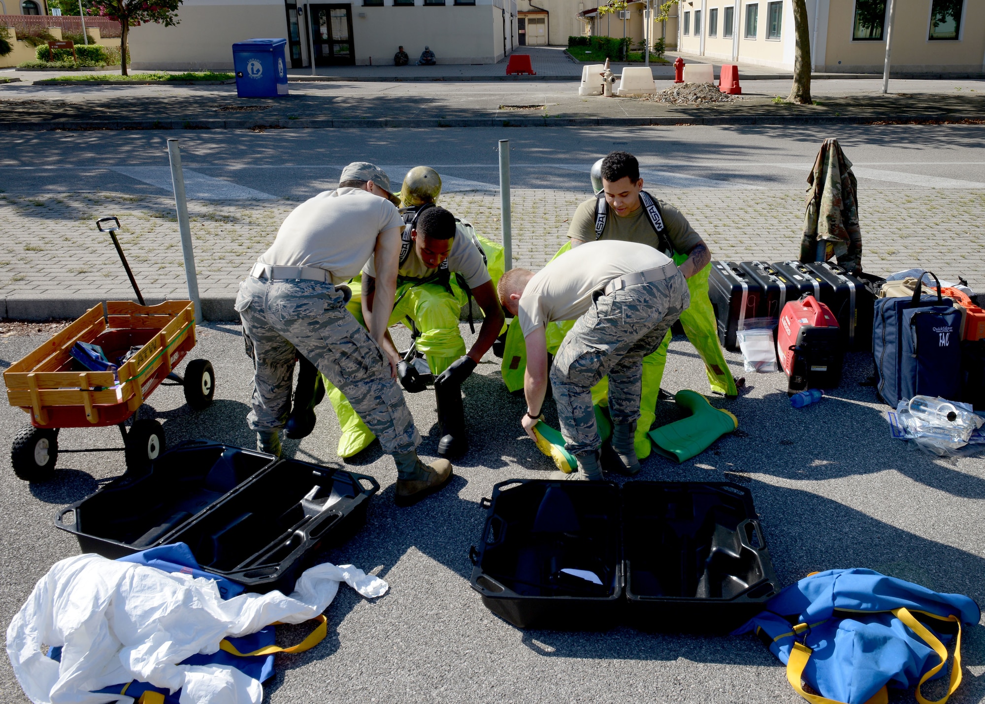 On Aug. 9, BE participated in exercise Ready EAGLE in order to hone their skills as hazard responders.