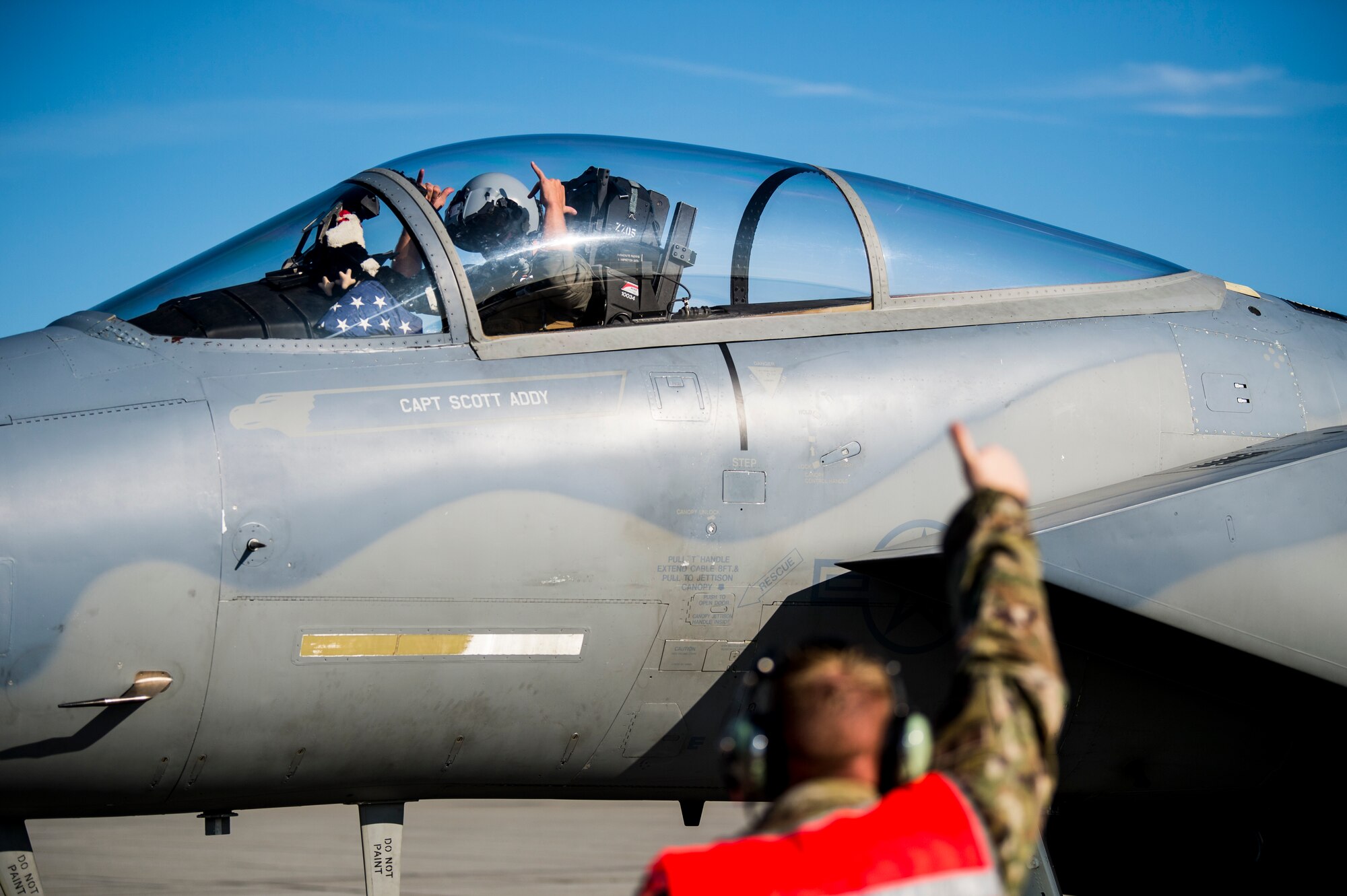 U.S. Airmen assigned to the 67th Aircraft Maintenance Unit, Kadena Air Base, Japan, prepare an F-15 Eagle for takeoff at Allen Army Airfield during Red Flag-Alaska 19-3 at Fort Greely, Alaska, Aug. 8, 2019. During the exercise, Fort Greely was used to implement agile combat employment, which allows aircraft maintainers to perform maintenance operations in remote locations with as few people as possible. (U.S. Air Force photo by Senior Airman Isaac Johnson)