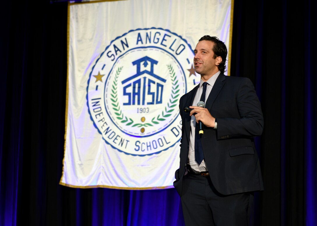 George Coursos, author of “Innovate Inside the Box,” speaks to San Angelo Independent School District faculty about the importance of utilizing an “Innovator’s Mindset” to provide students with choices which maximizes successful learning during the SAISD Convocation at the Foster Communications Coliseum in San Angelo, Texas August 15, 2019.  Couros challenged the staff of SAISD to implement new ways of teaching this school year and to acknowledge the difference that it will make for the students. (U.S. Air Force photo by Airman 1st Class Robyn Hunsinger/Released)