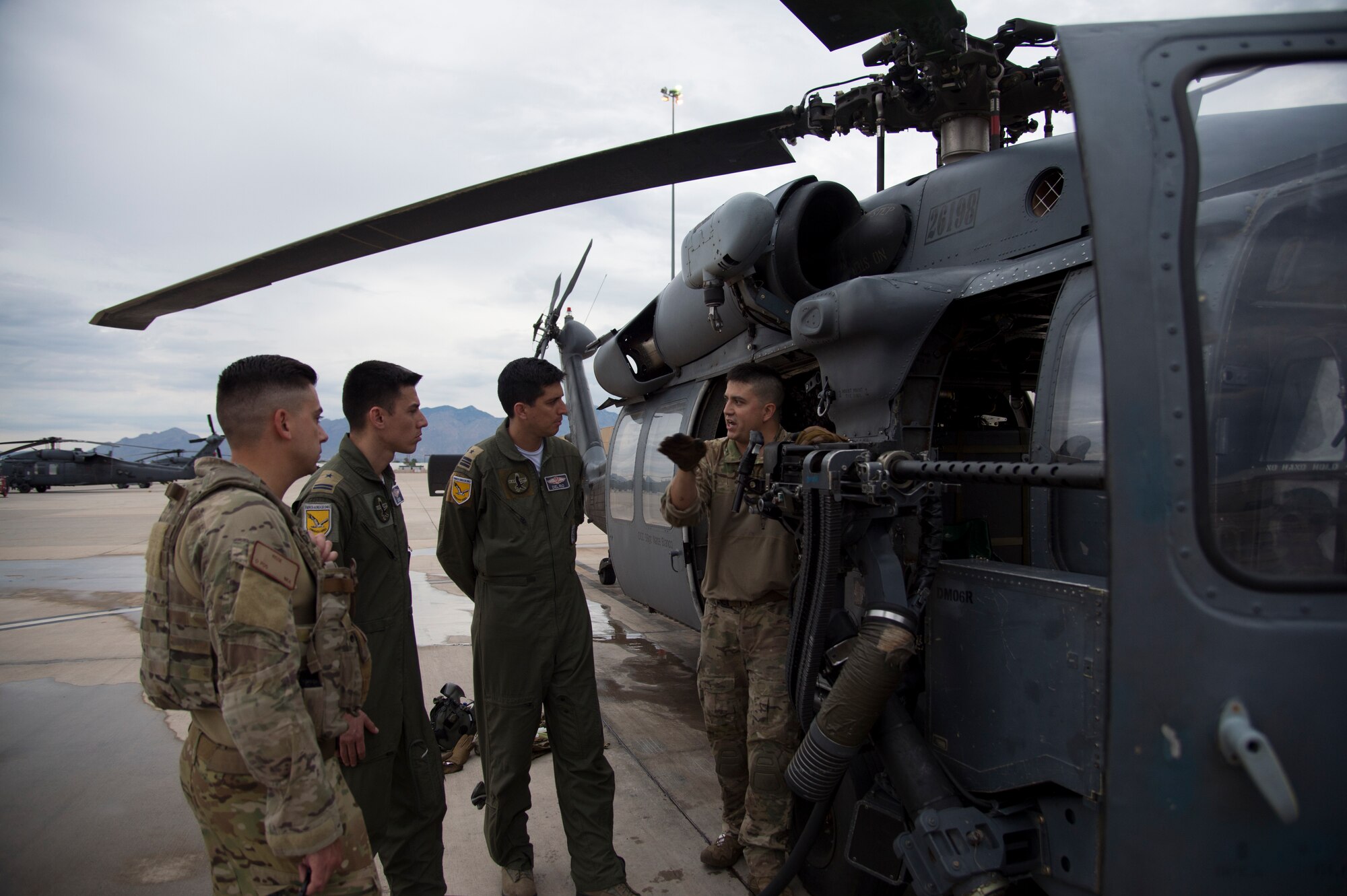 Chilean, US Air Forces share helicopter expertise