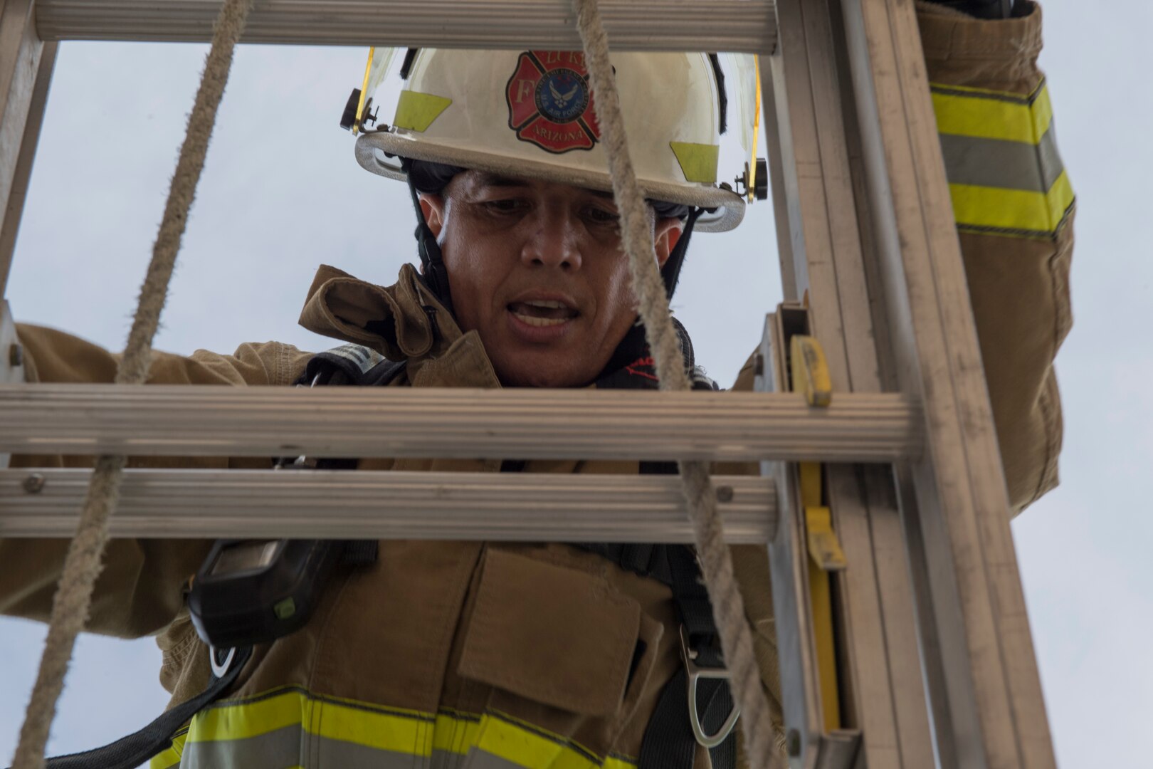 CENTRAL AMERICAN FIREFIGHTERS SHARING OPERATIONAL KNOWLEDGE WITH U.S. COUNTERPARTS