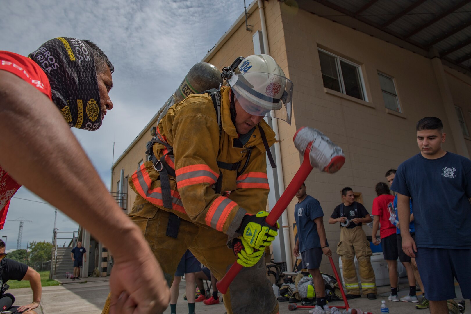 CENTRAL AMERICAN FIREFIGHTERS SHARING OPERATIONAL KNOWLEDGE WITH U.S. COUNTERPARTS