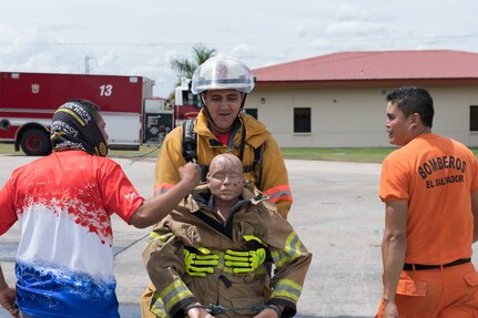 CENTRAL AMERICAN FIREFIGHTERS SHARING OPERATIONAL KNOWLEDGE WITH U.S. COUNTERPARTS