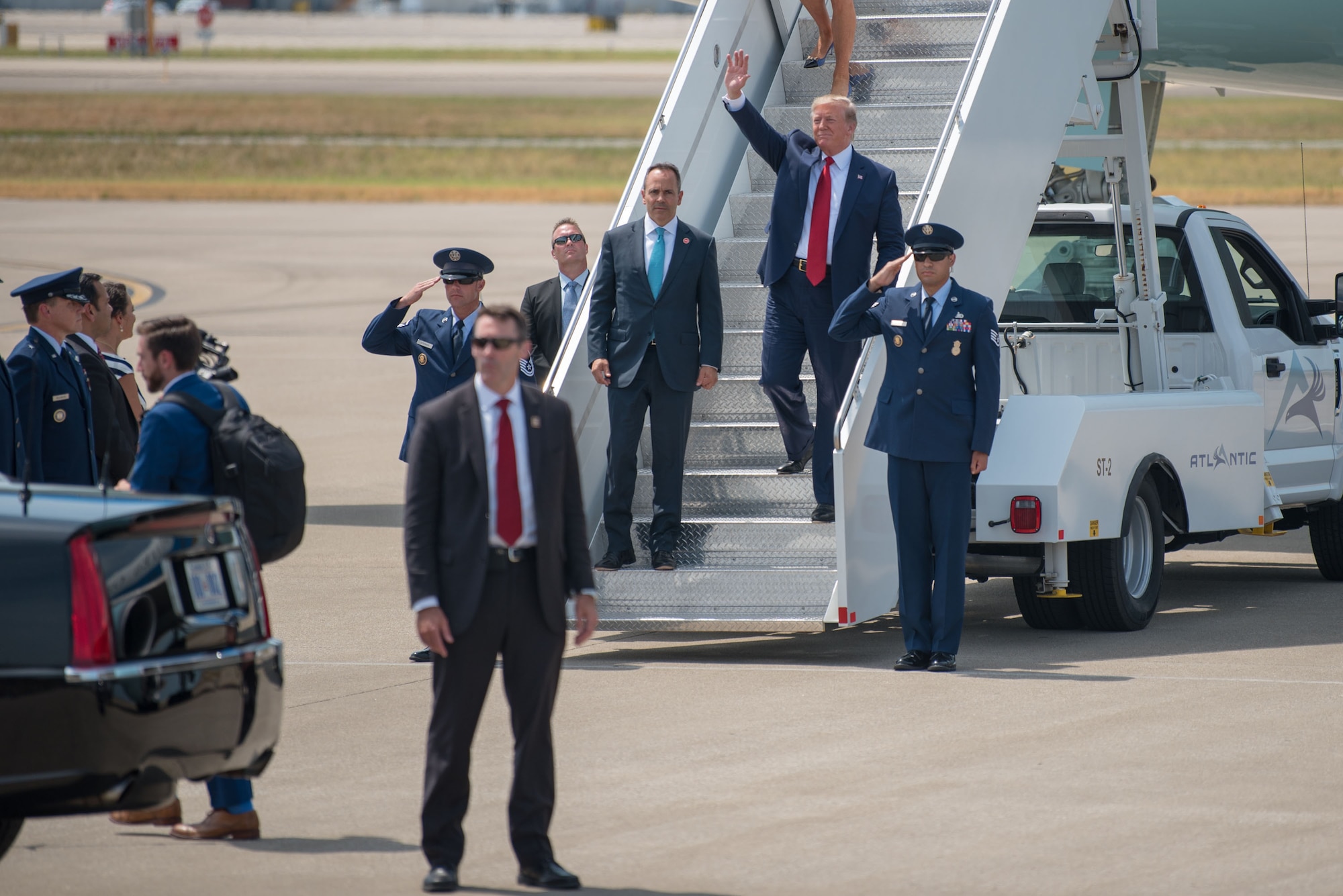 President Donald Trump and Kentucky Gov. Matt Bevin greet supporters as they arrive at the Kentucky Air National Guard Base in Louisville, Ky., Aug. 21, 2019. Trump was in town to speak at an AMVETS convention and attend a fundraiser for Bevin’s re-election campaign. (U.S. Air National Guard photo by Phil Speck)