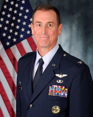 Col. William B. Mickley III, 97 AMW/CV