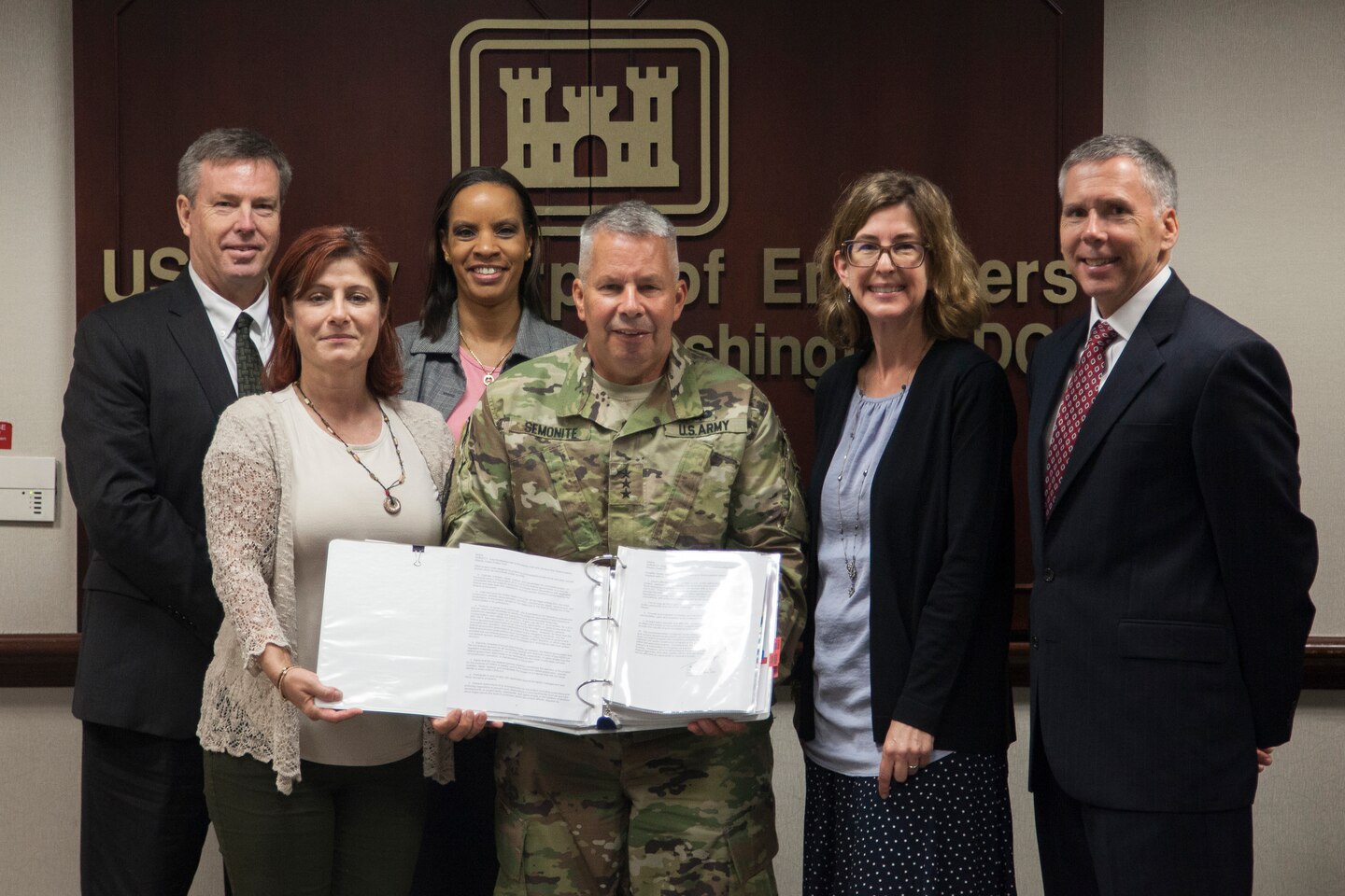 Lt. Gen. Todd T. Semonite, commanding general, signs the Chief’s Report