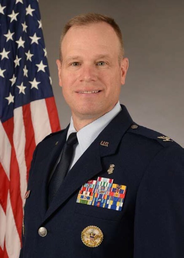 Official Photo of 7 BW/MDG CC