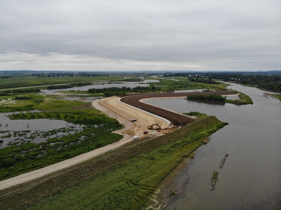 Documentation showing USACE Omaha District progress at levee L611-614 near Council Bluffs, Iowa Aug. 25, 2019