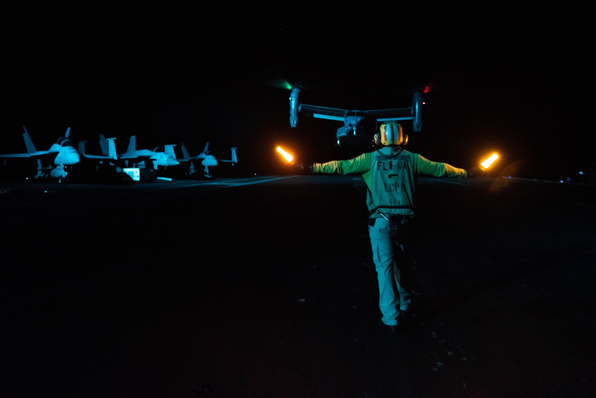 A CV-22 Osprey prepares to land on the flight deck of the USS Ronald Reagan.
