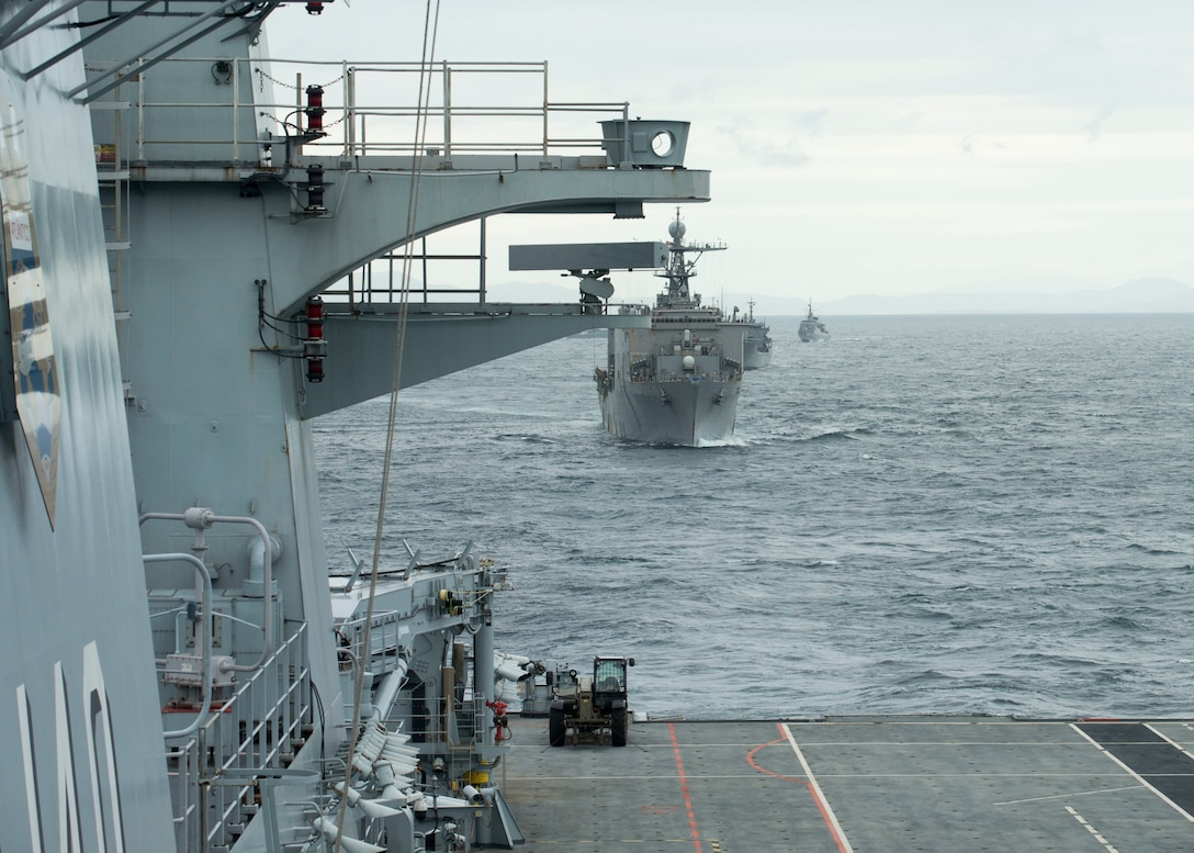 USS Carter Hall moves in to position behind the Brazilian navy ship PHM Atlantico.