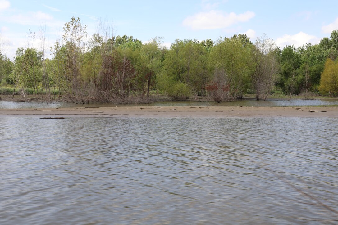 Progress on Levee L550 near Watson, Missouri Aug. 23, 2019.