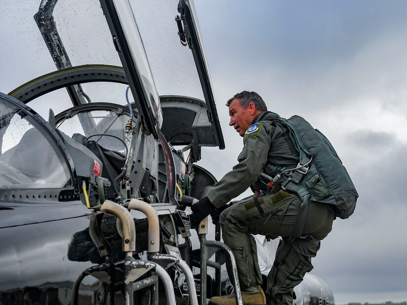 U.S. Air Force Maj. Gen. Chad Franks, Ninth Air Force commander, boards a T-38 Talon aircraft August 28, 2019, at Joint Base Langley-Eustis, Virginia.