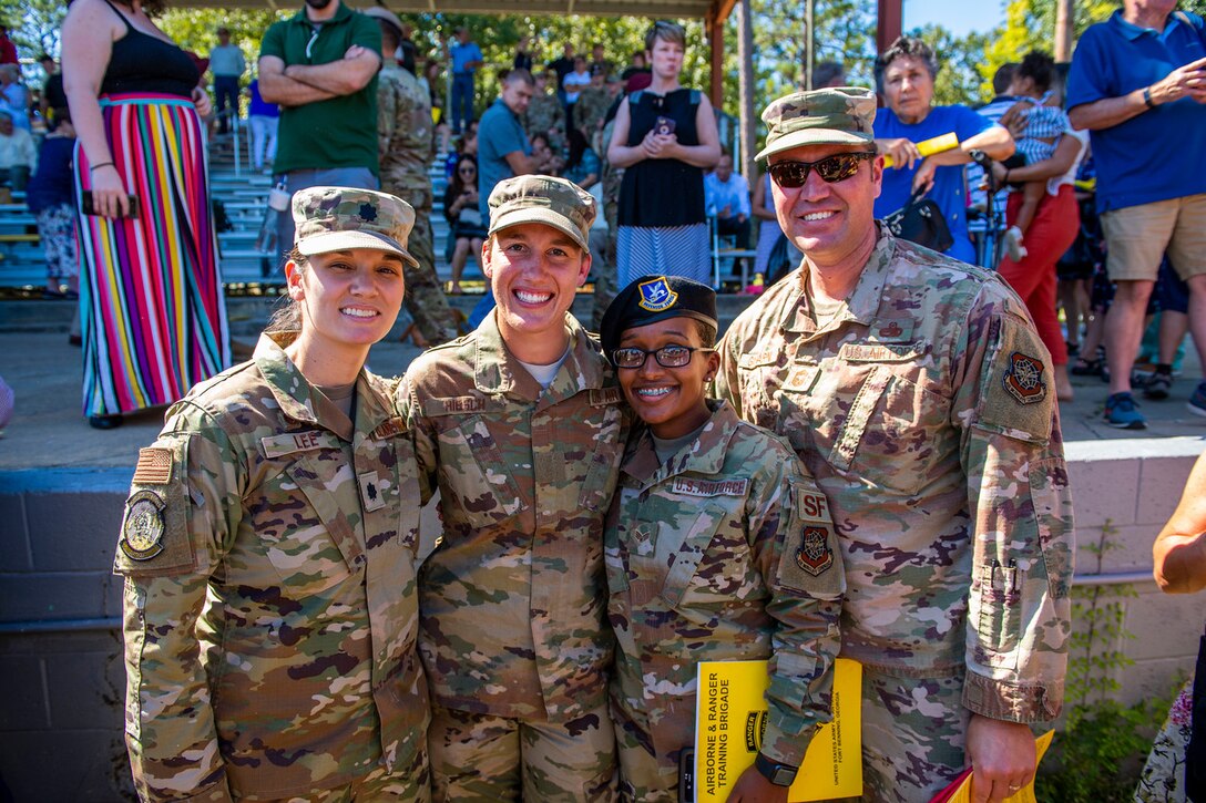 Airborne and Ranger Training Brigade Graduation - Clas 08-19