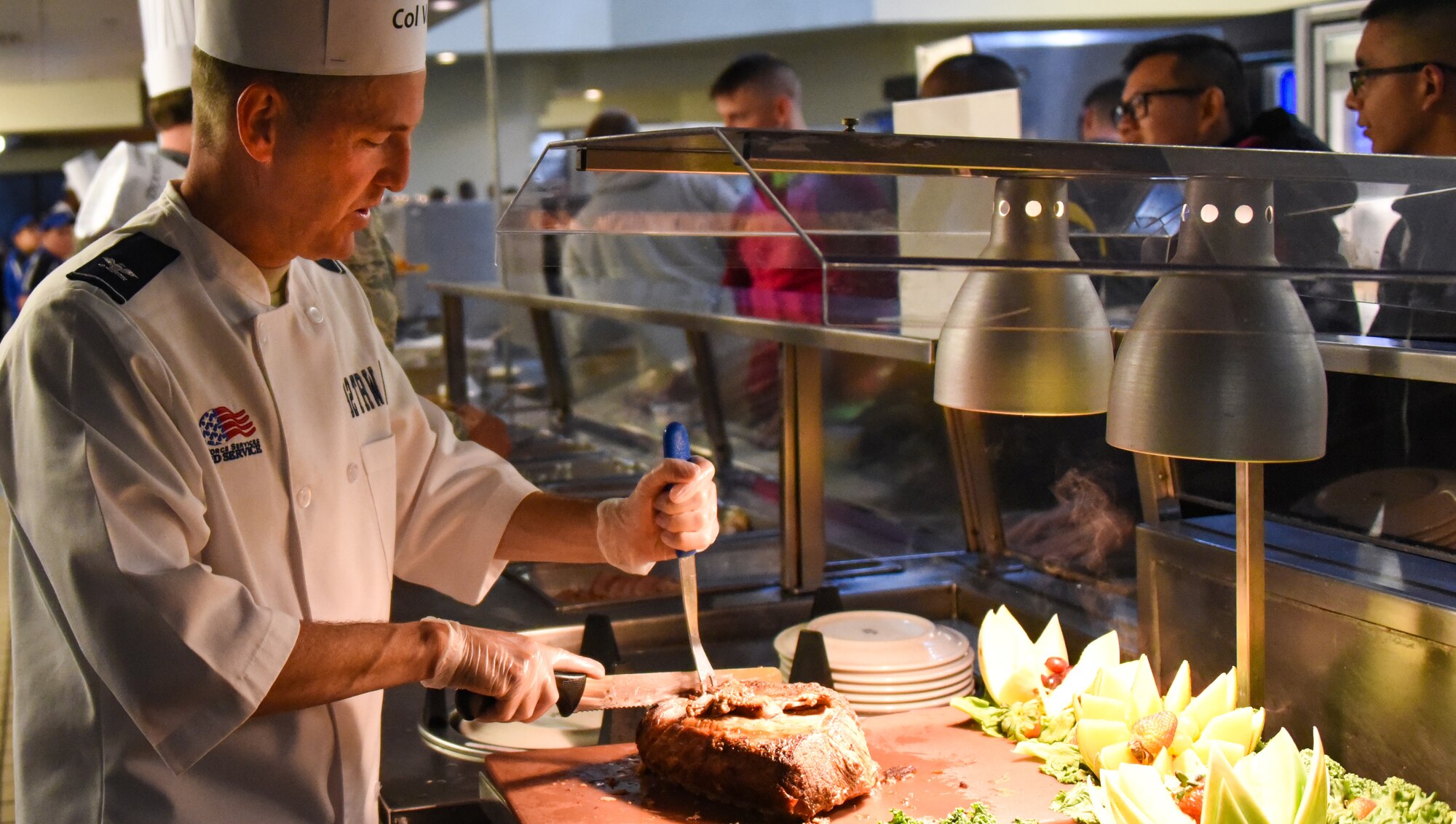 Leadership serves Thanksgiving Day meal