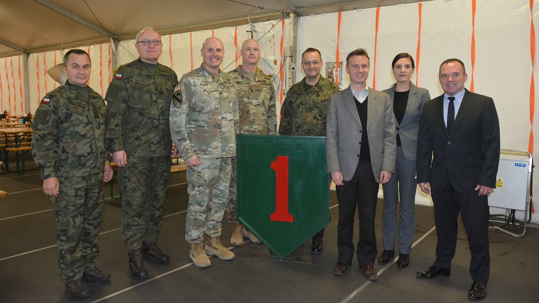 Polish Under-Secretary of National Defence visits Soldiers in Poznan
