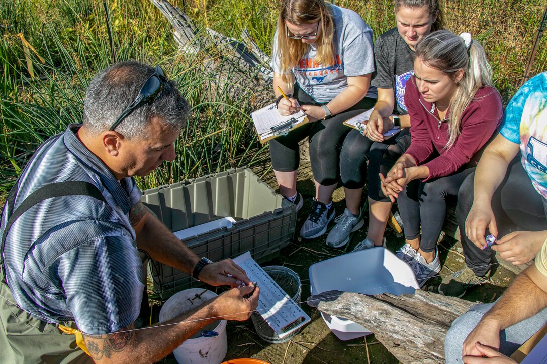 U.S. Army Corps of Engineers Buffalo District biologists recently taught D’Youville College students basic wetland delineation and fish population surveys as part of two separate labs for the D’Youville BIO 189-A Great Lakes laboratory course.