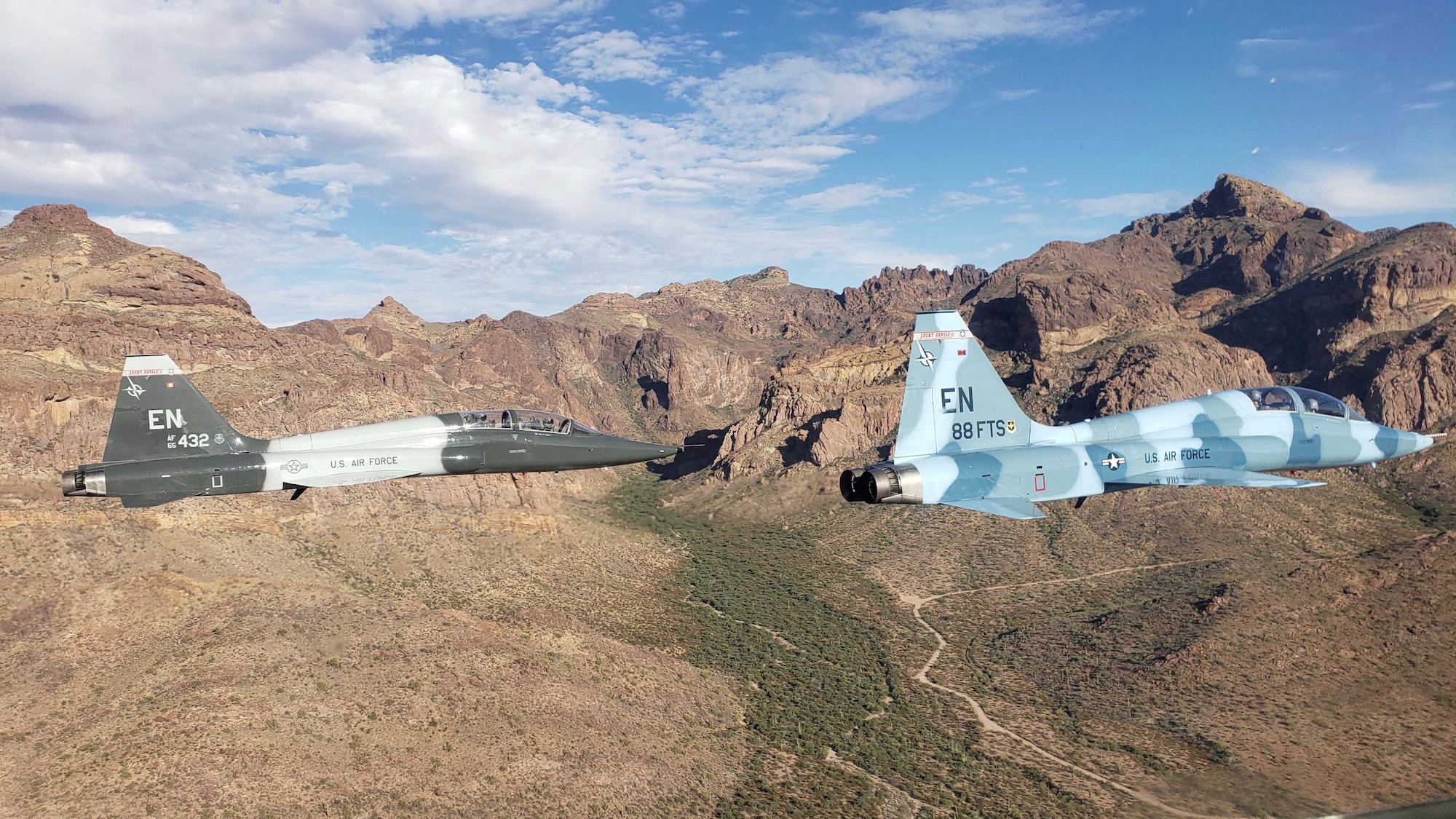 88th FTS plays aggressor role in Arizona