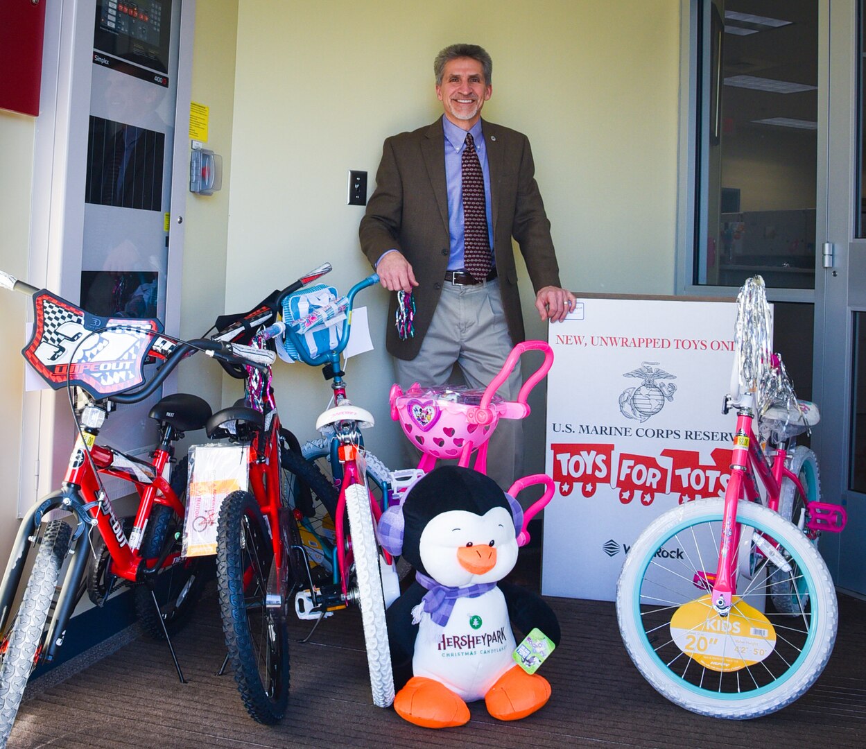 Defense Distribution Center Susquehanna generously supports local Toys for Tots