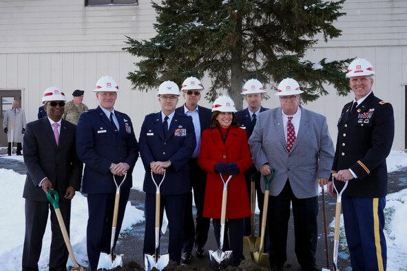 Niagara hosts ground-break ceremony for new fitness center