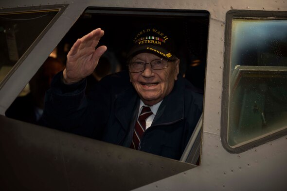 Niagara grants WWII vet his senior wish