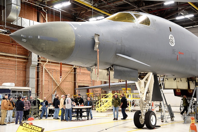 Tinker AFB Lengthens Life Of B-1 Lancer > U.S. Air Force > Article Display