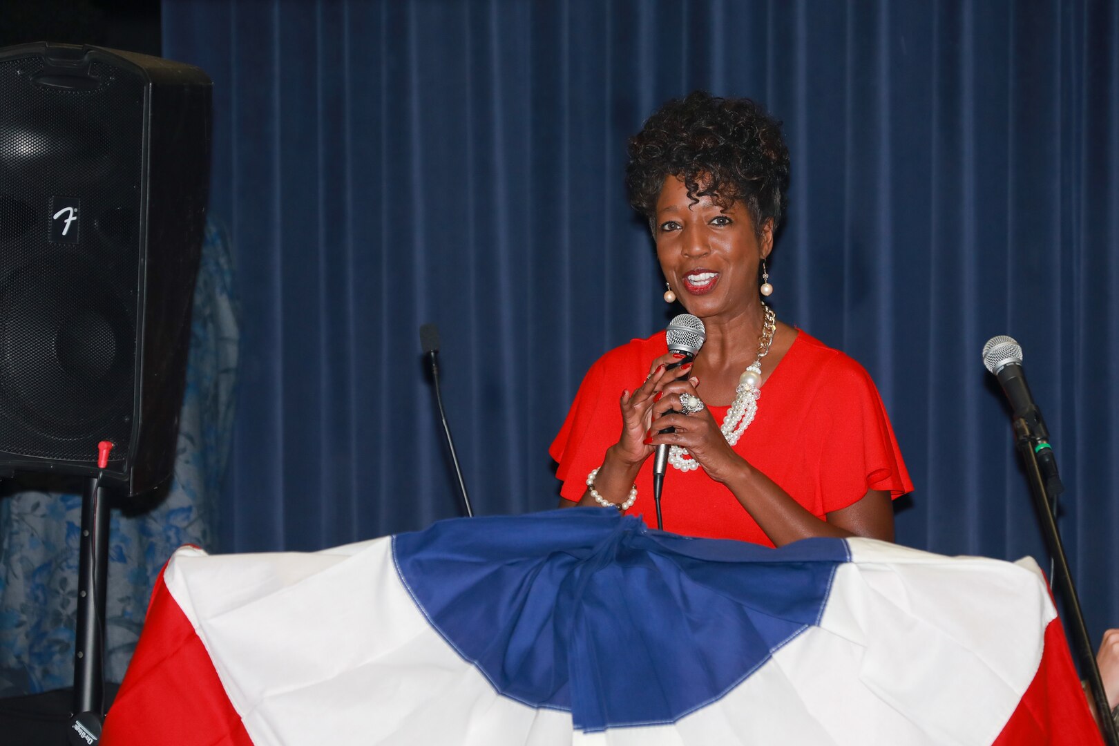 Combined Federal Campaign (CFC) Coordinator Dorassa Fields celebrated the shipyard's efforts as part of CFC.