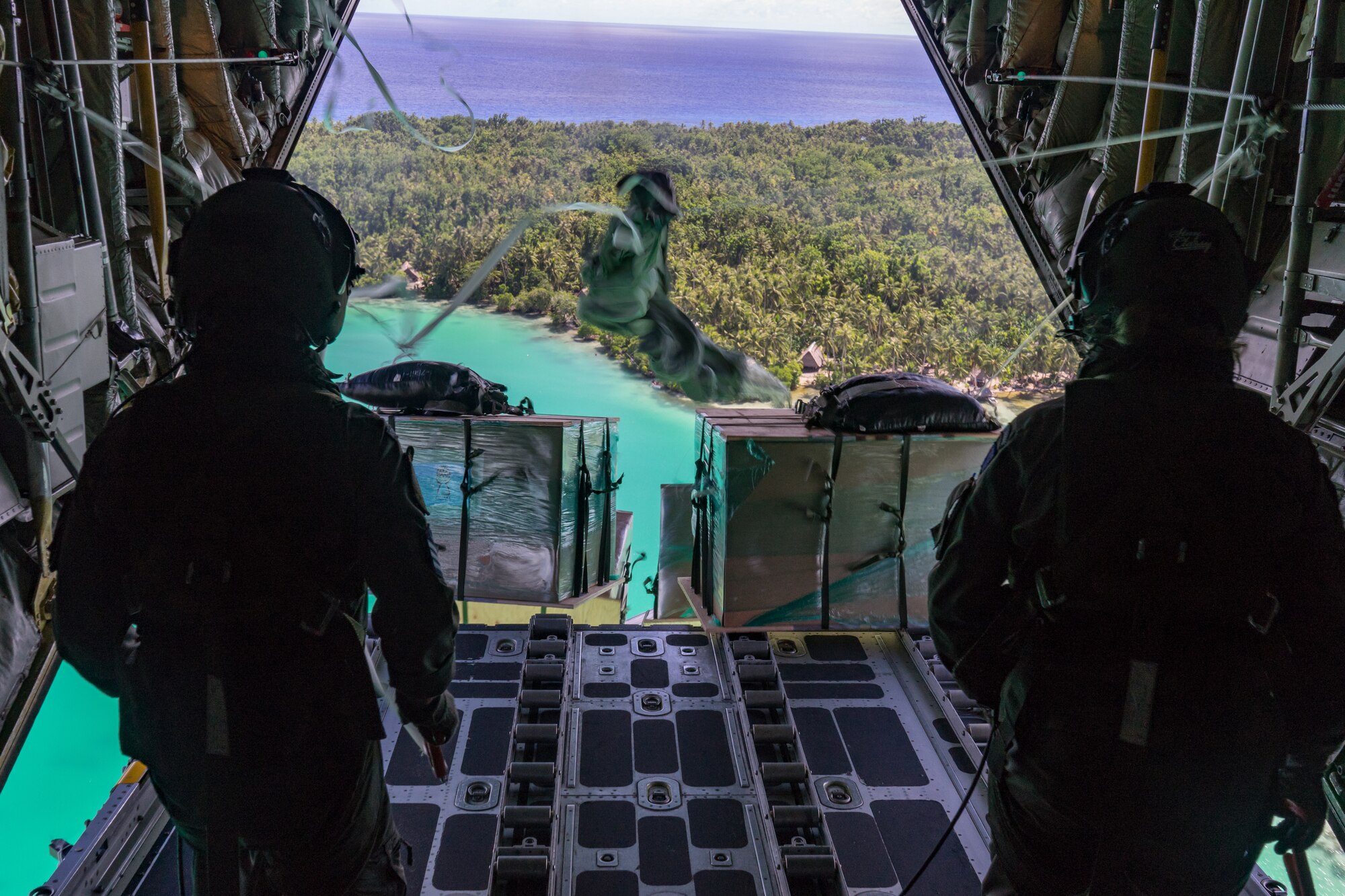 Royal New Zealand Air Force loadmasters