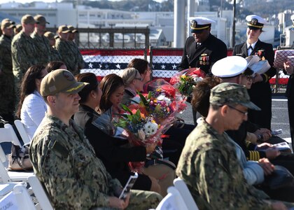 YOKOSUKA, Japan (Dec. 12, 2019) USS Blue Ridge (LCC 19) honored guests receive flowers during the U.S. 7th Fleet flagship change of command ceremony. Capt. Craig C. Sicola, of Dallas, relieved Capt. Eric J. Anduze, from Manati, Puerto Rico, as the ship’s commanding officer. Blue Ridge, part of Expeditionary Strike Group 7, is the oldest operational ship in the Navy and, as 7th Fleet command ship, actively works to foster relationships with allies and partners in support of security and stability within the Indo-Pacific Region.