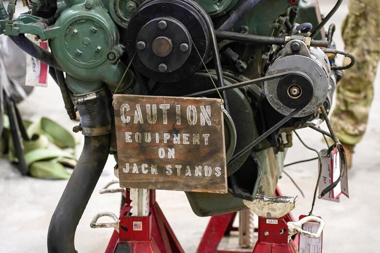 Soldiers Repair Heavy Expanded Mobility Tactical Truck Engine > Joint ...