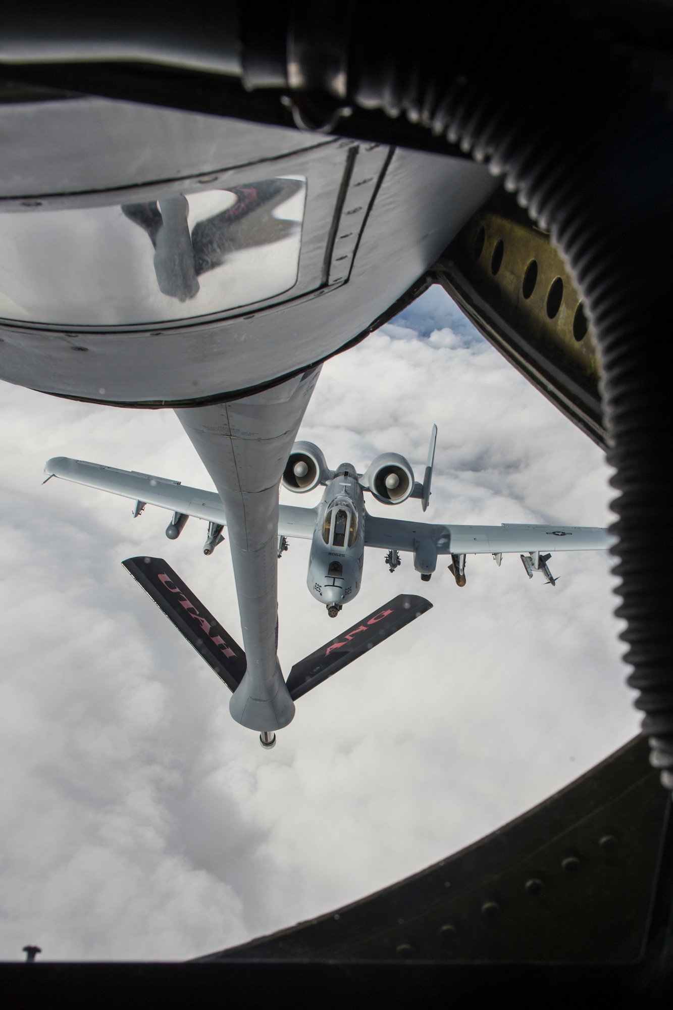 A KC-135 Stratotanker assigned to the Utah Air National Guard’s 151st Air Refueling Wing refuels an A-10 Thunderbolt || assigned to the 190th Fighter Squadron, over Southwest Idaho, Dec. 7, 2019. The Idaho and Utah Air National Guard units collaborated to support an in-flight refueling experience for spouses of Airmen from the 124th Fighter Wing. (U.S. Air National Guard photo by Airman 1st Class Taylor Walker)