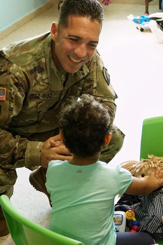 Army Reserve Soldiers bring the holiday spirit