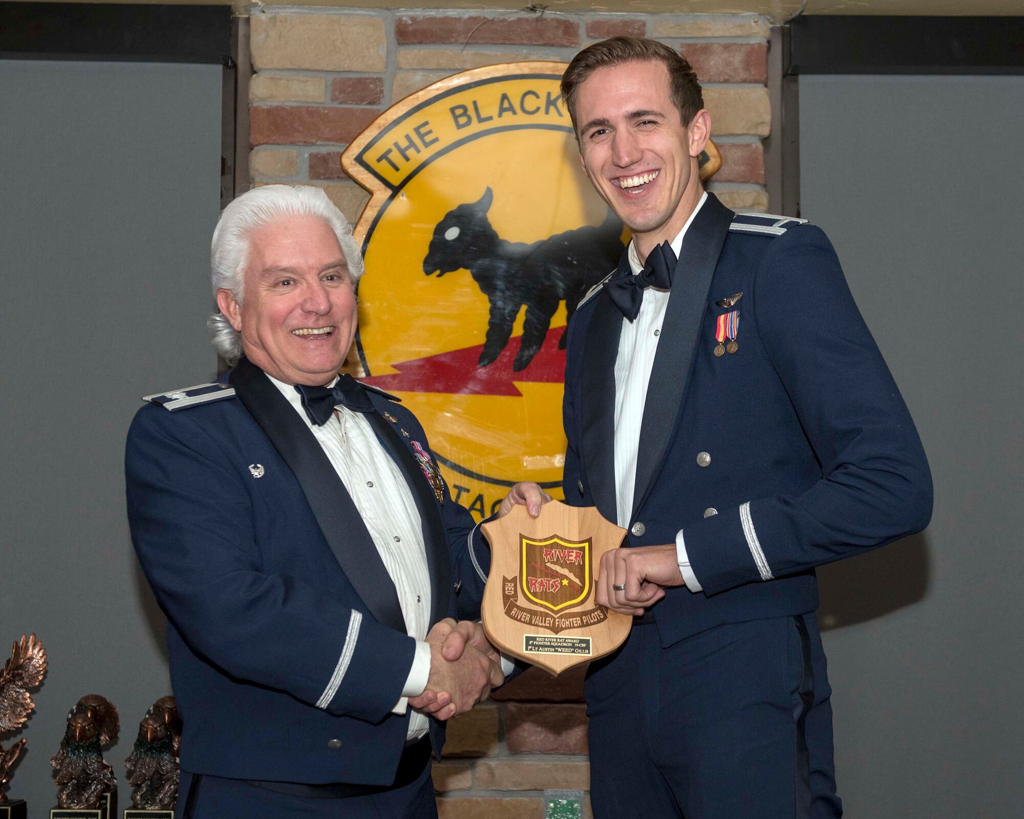 Holloman graduates newest combat-ready pilots