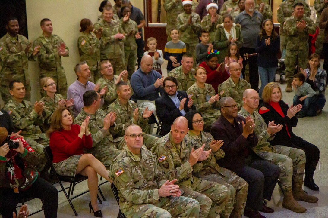 Army Reserve celebrates holiday season with tree-lighting ceremony