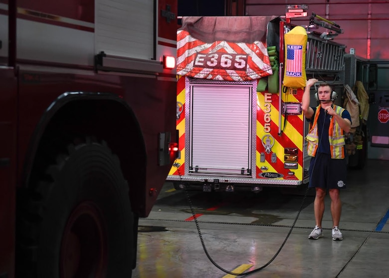 Behind-the-scenes of Luke firefighters > Luke Air Force Base > Article ...