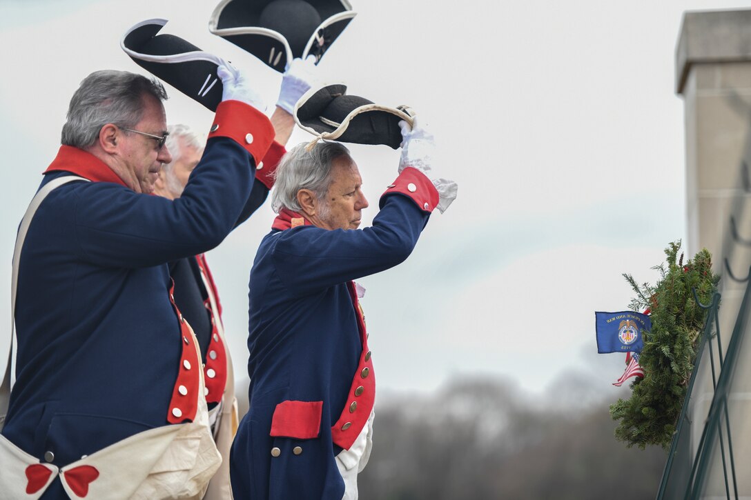 Fallen veterans honored during Wreaths Across America
