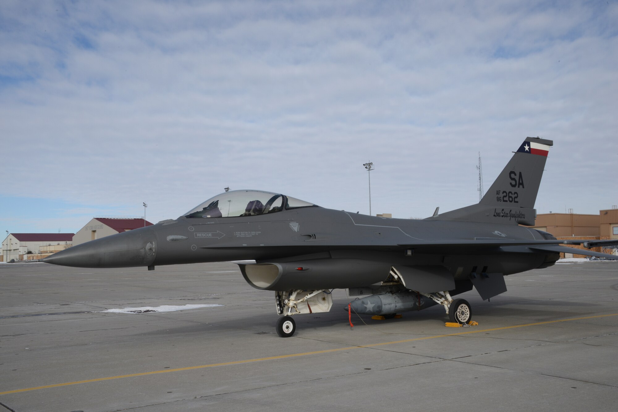 Gray F-16