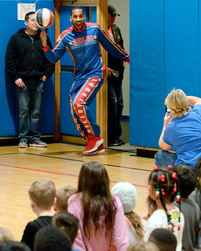 Harlem Globetrotter visits Wright-Patt