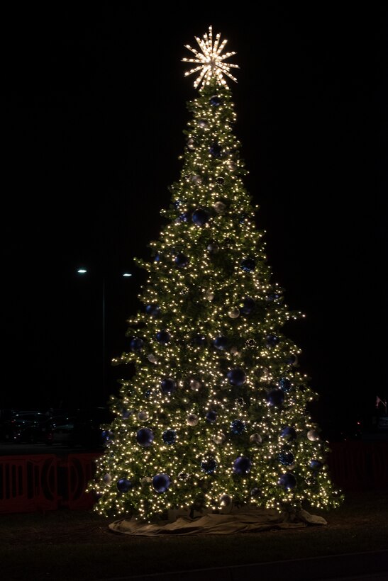 Wright-Patt Holds Annual Tree Lighting Celebration