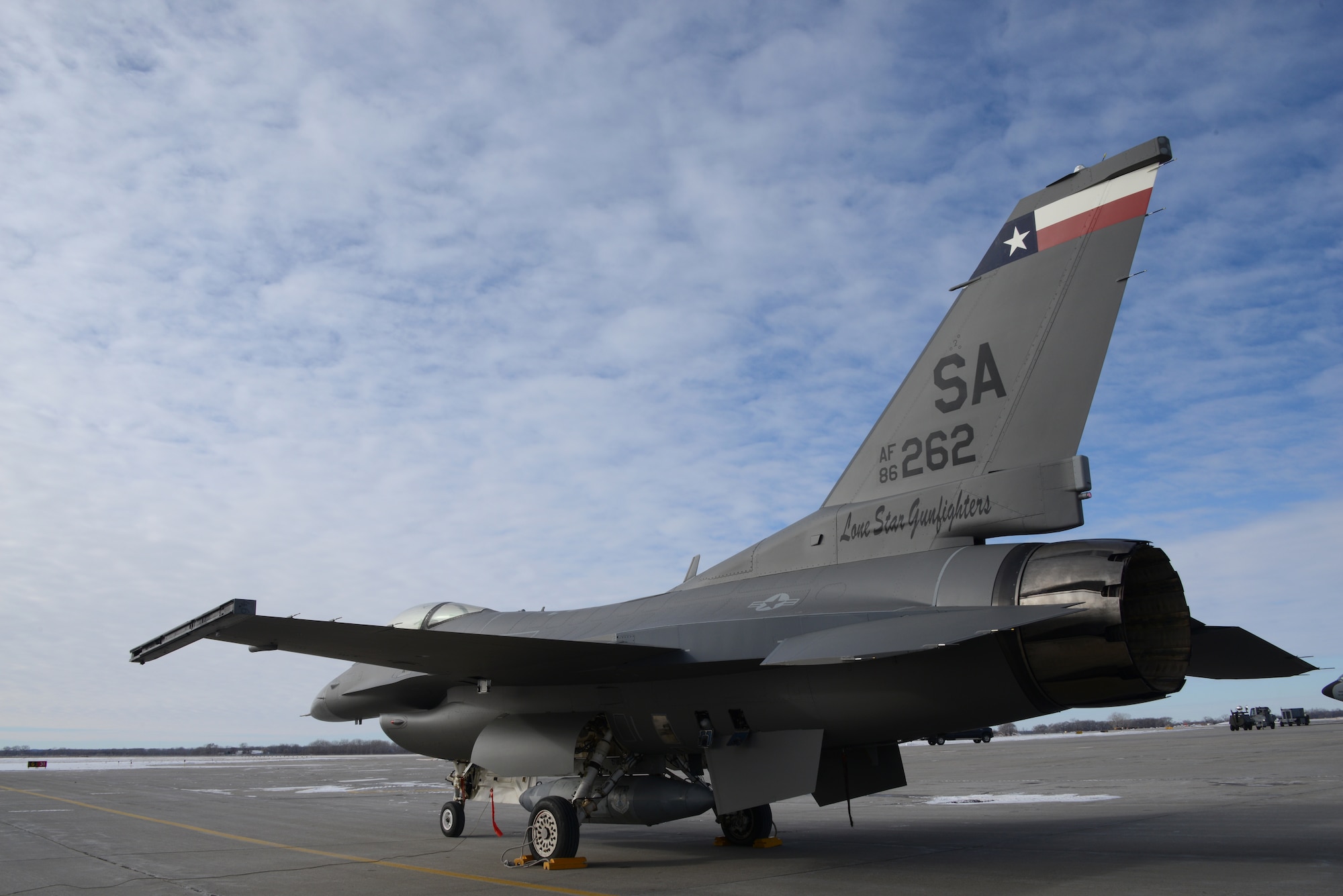 Gray F-16