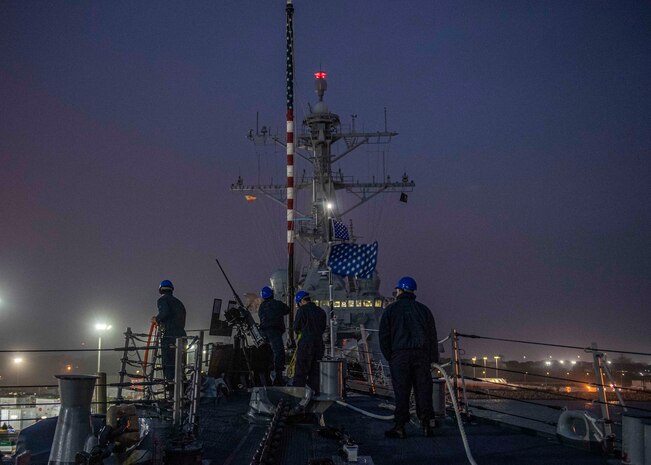 Rota, Spain; USS Carney (DDG 64)