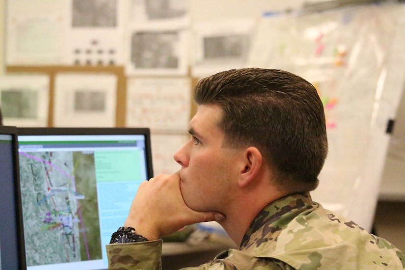 ‘Old-School Way’ in a high-tech environment: Junior Army Reserve Soldiers train on analog systems