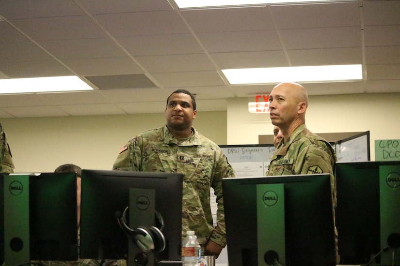 ‘Old-School Way’ in a high-tech environment: Junior Army Reserve Soldiers train on analog systems