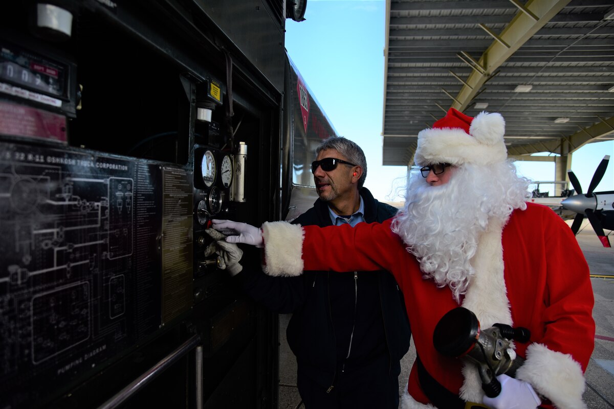 Whipping Santa: Klausjagen Festival – PILOT GUIDES