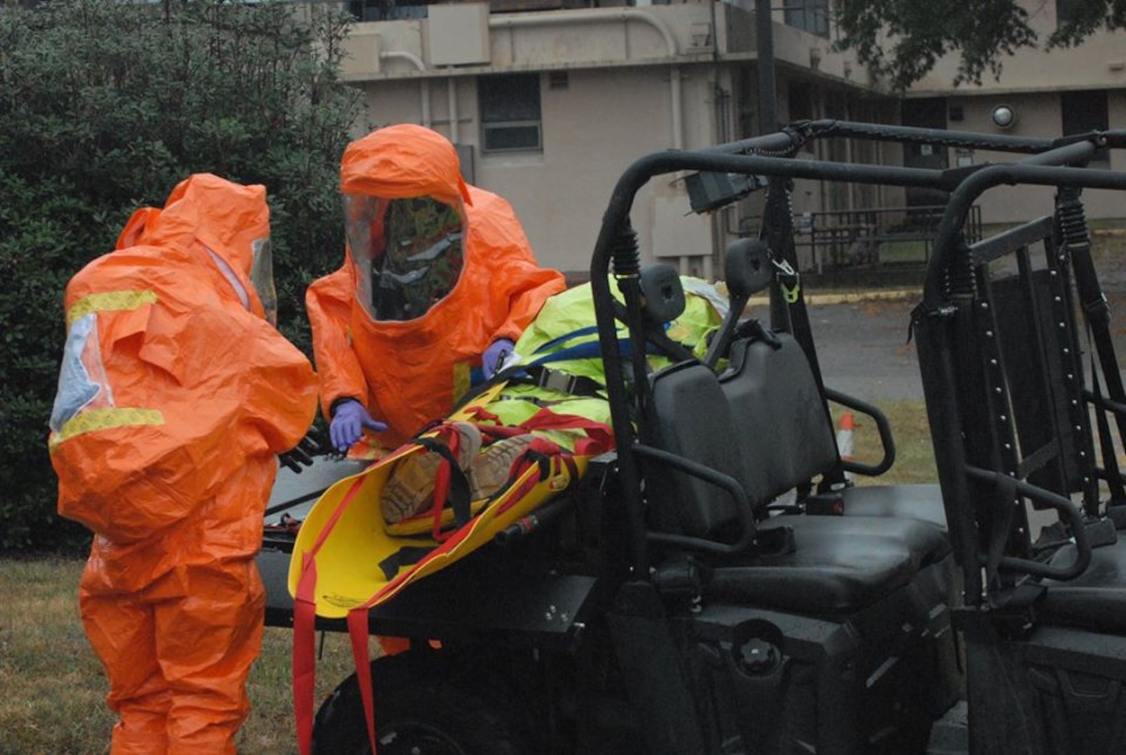 Members of the District of Columbia National Guard’s 33rd Civil Support Team work rescue a simulated victim during recent Training Proficiency Evaluation at Fort Lee in Colonial Heights, Va.