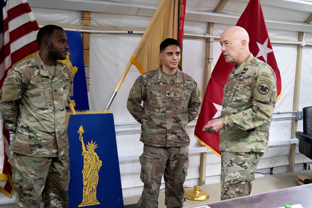 Lt. Gen. Charles D. Luckey tours the operating room of 349th Combat Support Hospital