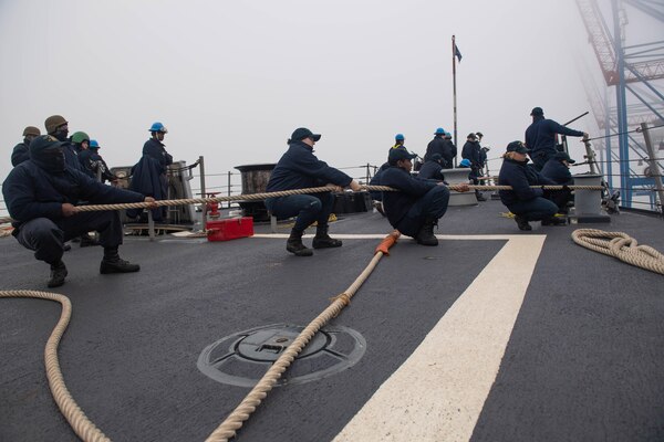 USS Ross (DDG 71); Ukraine; Odessa, Ukraine