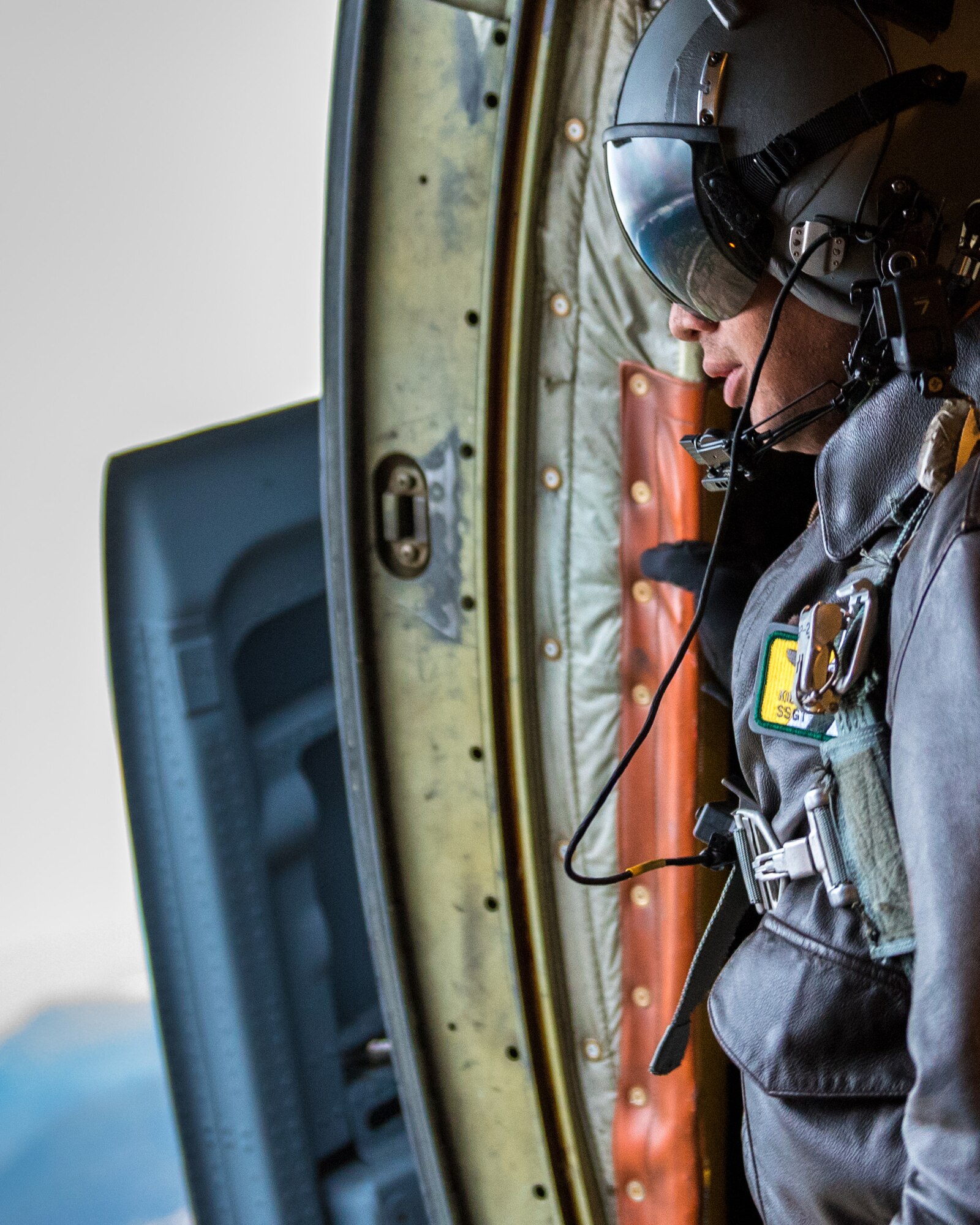 Staff Sgt. Kierre Brown, a loadmaster with the Kentucky Air National Guard’s 165th Airlift Squadron, prepares to execute an airdrop mission with members of the Italian Army Folgore paratrooper brigade Nov. 7, 2019, in Pisa, Italy. The mission was part of Mangusta 19, a bi-lateral exercise designed to promote readiness and interoperability among NATO allies. (U.S. Air National Guard photo by Senior Airman Chloe Ochs)