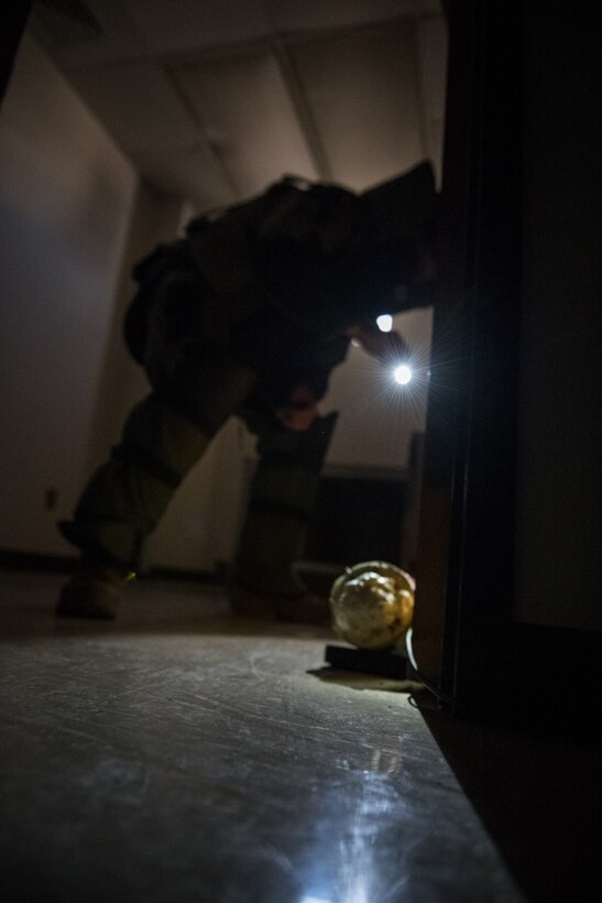 Staff Sgt. Bryan Meyer, 932nd Civil Engineer Squadron explosive ordnance disposal specialist, conducts improvised explosive device detection and defeat operations to showcase Scott Air Force Bases’ capabilities to the St. Louis Regional Bomb and Arson team during training in St. Louis, Oct. 22, 2019. Each team and had a chance to demonstrate their ability to respond to a simulated event. (U.S. Air Force photo by Christopher Parr)